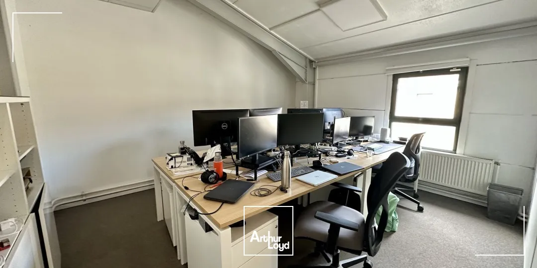 BUREAUX INDÉPENDANTS À LOUER À VENELLES