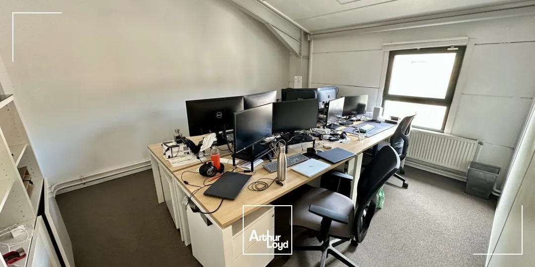 BUREAUX INDÉPENDANTS À LOUER À VENELLES