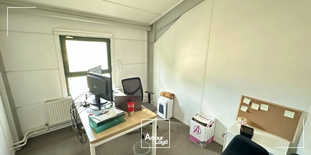 BUREAUX INDÉPENDANTS À LOUER À VENELLES