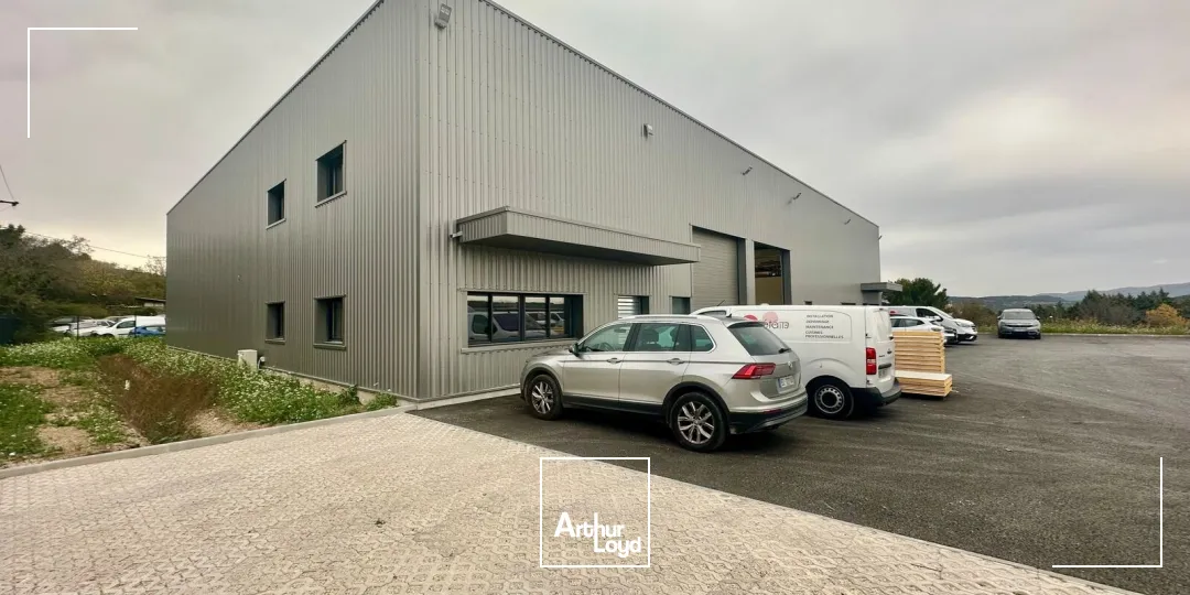 Locaux d'activités à LOUER sur la ZI AVON à GARDANNE