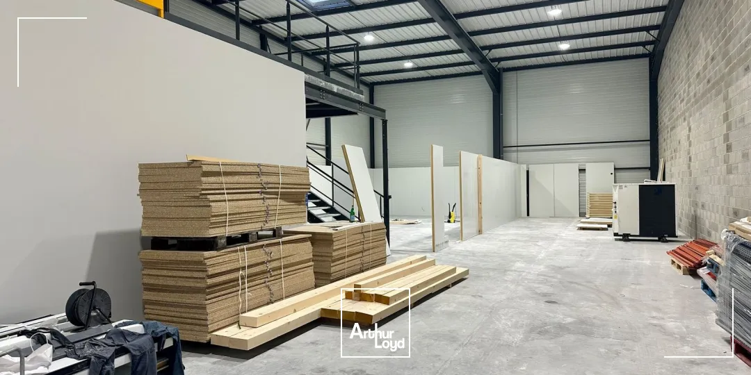 Locaux d'activités à LOUER sur la ZI AVON à GARDANNE