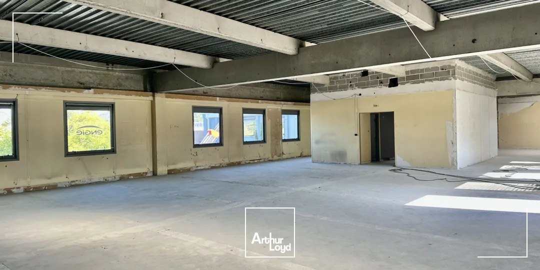 Locaux d'activité & Entrepôts - Location - VITROLLES - 13127 - 908-3213 - 7593224