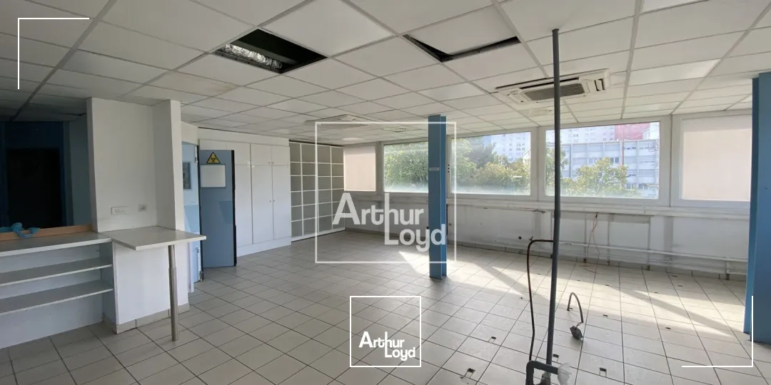 COMMERCE 230 M² A VENDRE - ECHIROLLES 