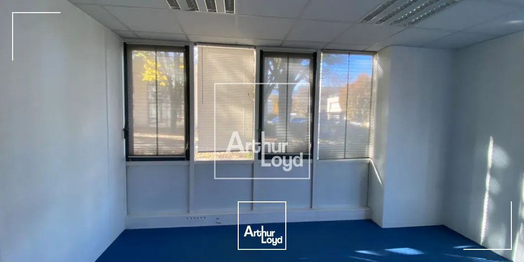 Immeuble à vendre 926 m² - Eybens 