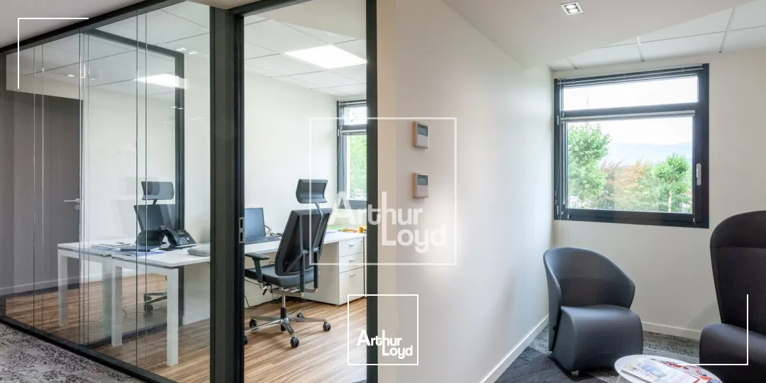 BUREAUX A VENDRE OU A LOUER - ESPACE COMBOIRE 