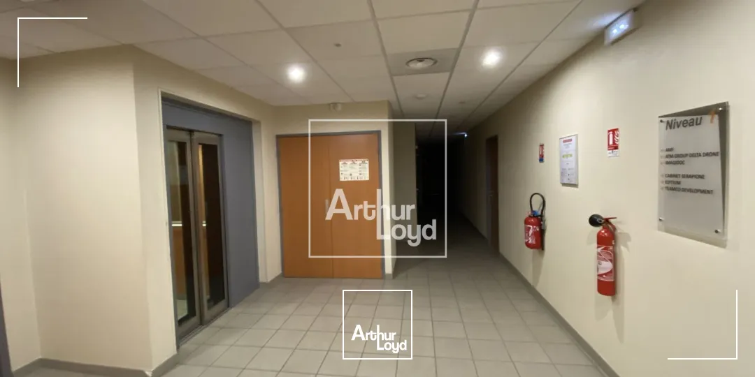 BUREAUX A VENDRE 155 m² - MONTBONNOT 