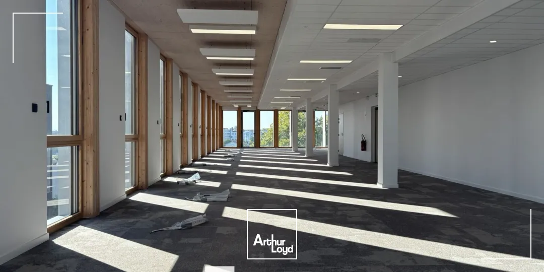 A louer - EASTWOOD - Bureaux neufs - Vaulx-en-Velin 