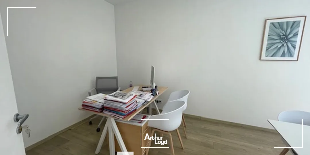 A vendre ou à louer - Locaux commerciaux lumineux - Lyon 3ème 