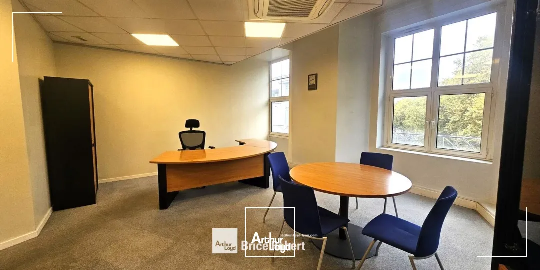 A louer - Bureaux en étage élevé - Lyon 6ème Brotteaux 