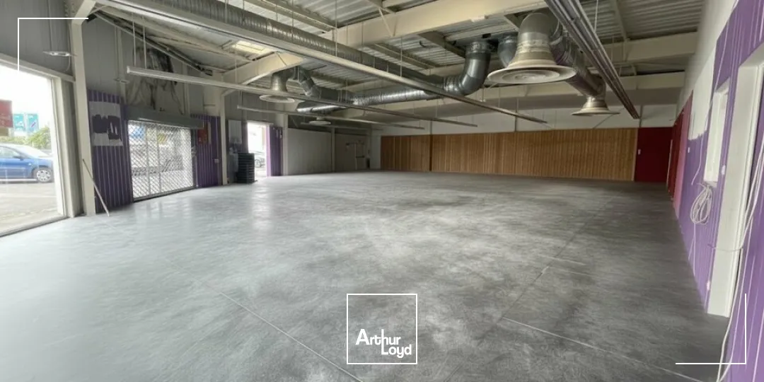 Locaux commerciaux - Location - LA ROCHE SUR YON - 85000 - 460-460 - 7594177