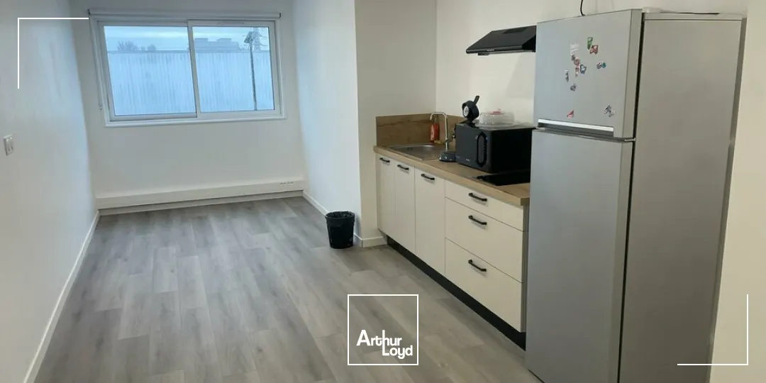 A LOUER BUREAU DE 38 m² - LES ESSARTS EN BOCAGE
