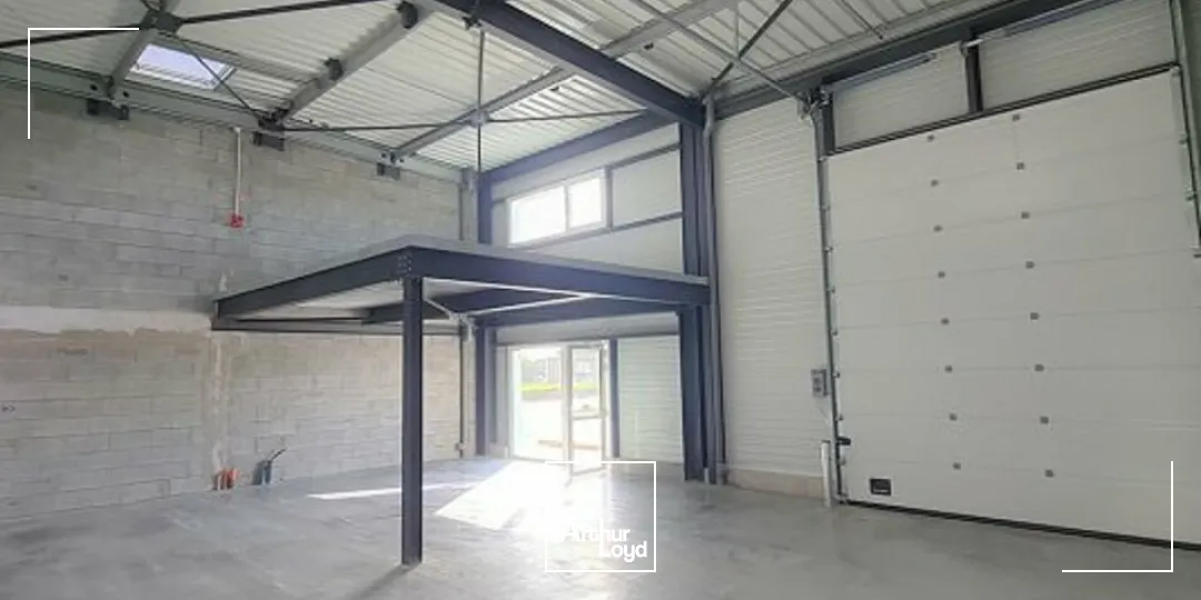 À LOUER / À VENDRE  LOCAL D'ACTIVITÉ 189,40 M²  LES SABLES D'OLONNE