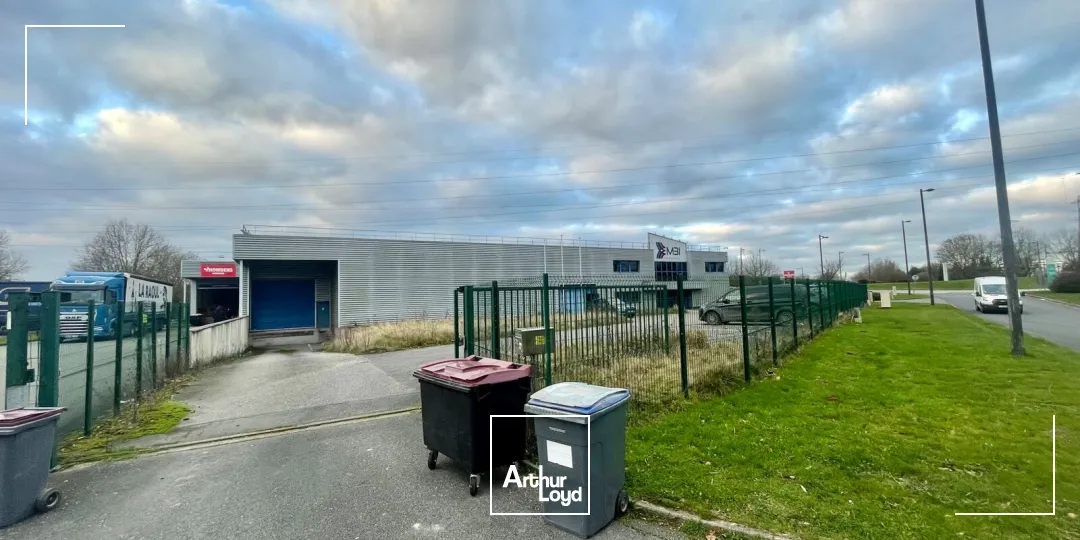 Locaux d'activité à louer à LA VAUPALIERE 76150