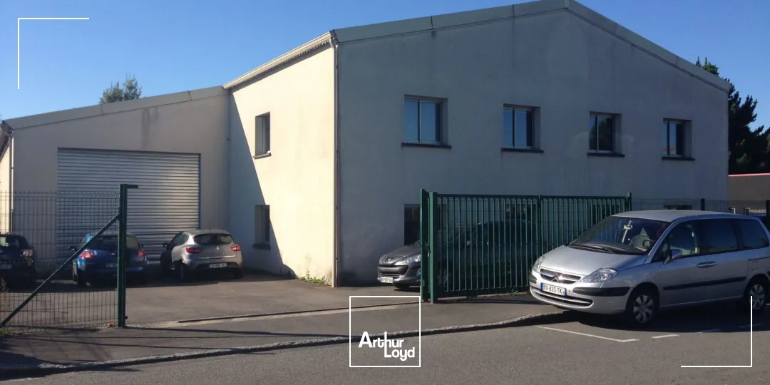 Bâtiment indépendant à Louer