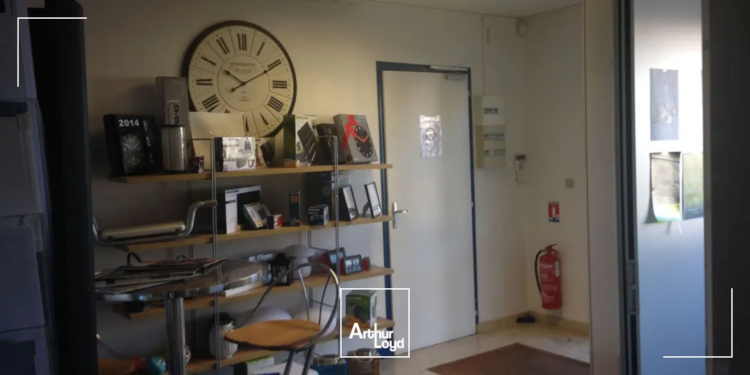 Bâtiment indépendant à Louer