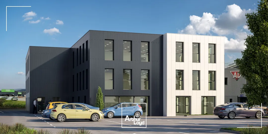 CELLULES COMMERCIALES A LOUER - 681 M² divisibles à partir de 168m² - PLOEREN 