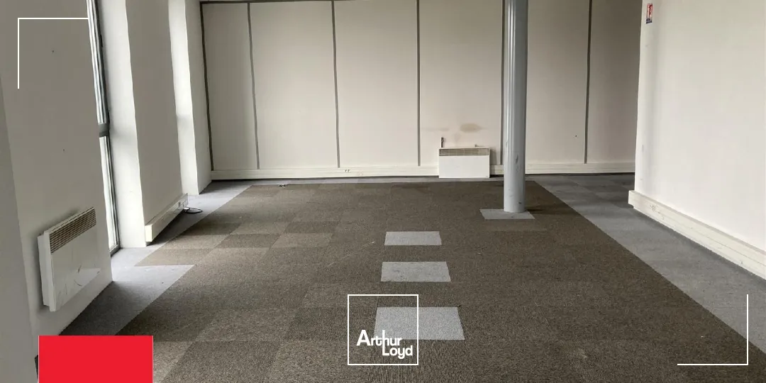 Bureau à louer à NOGENT LE PHAYE 28630