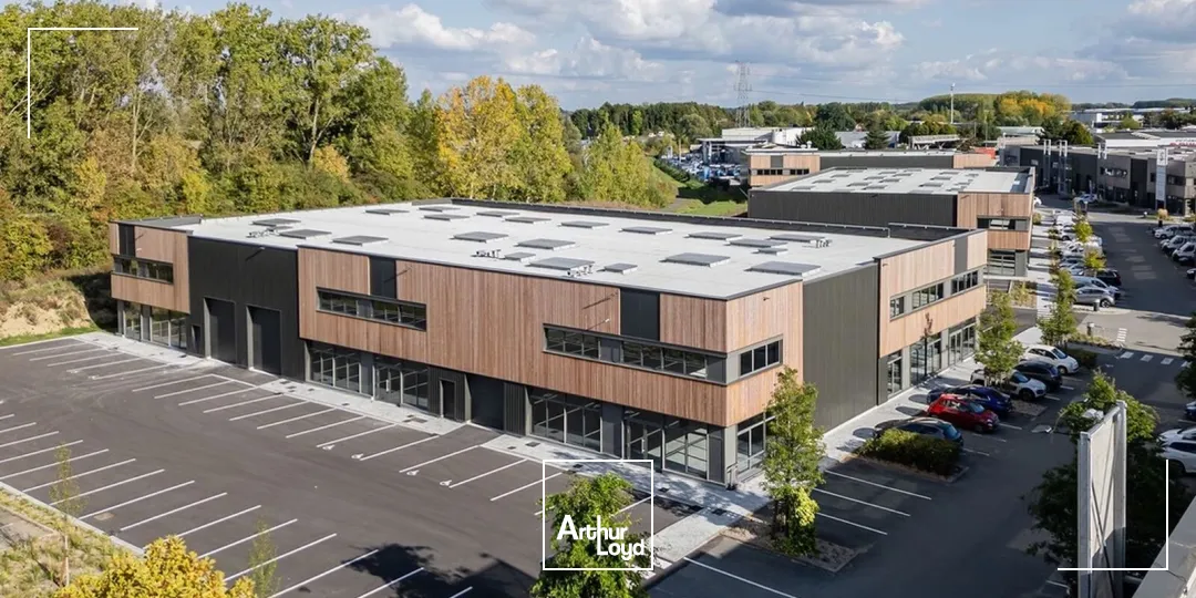 A vendre, à louer, locaux d'activités neufs, La Chapelle d'Armentières. 