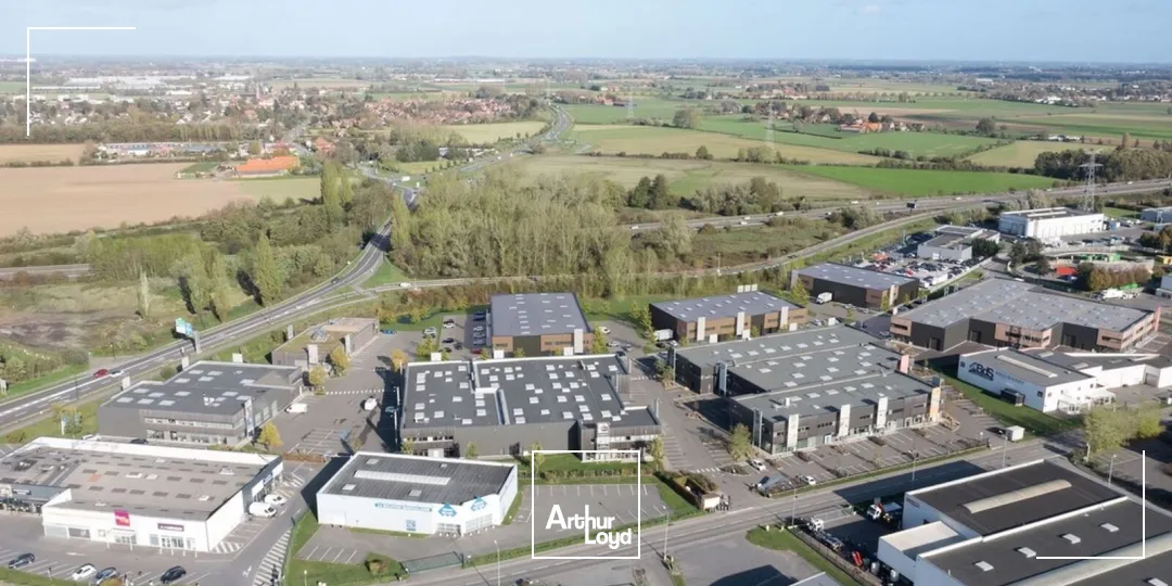 A vendre, à louer, locaux d'activités neufs, La Chapelle d'Armentières. 