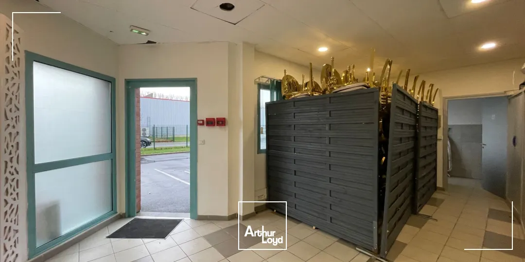 ENTREPÔT A VENDRE A DOUAI EN ZONE INDUSTRIELLE 