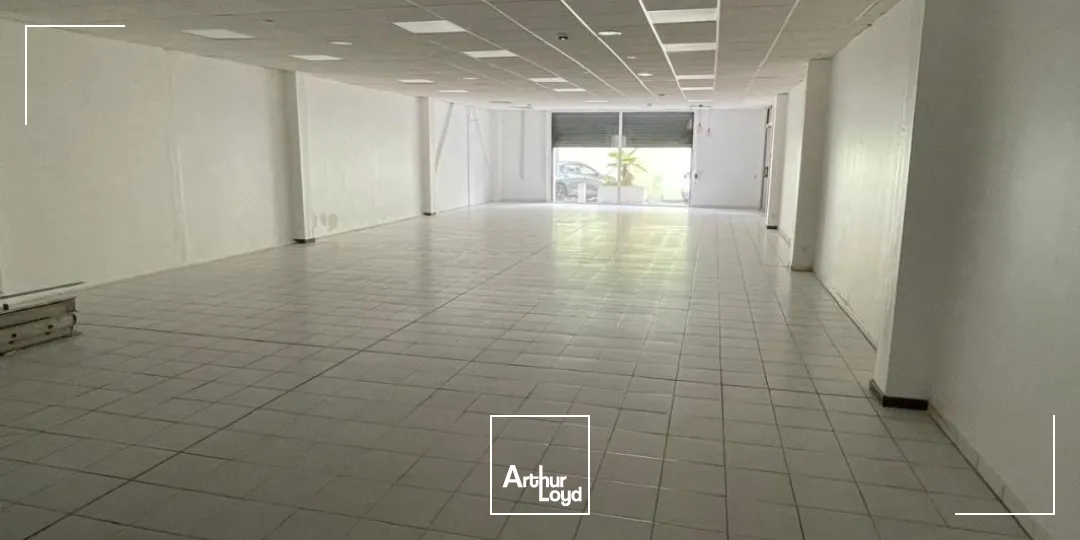Local commercial 200 m2 (Le Lamentin)