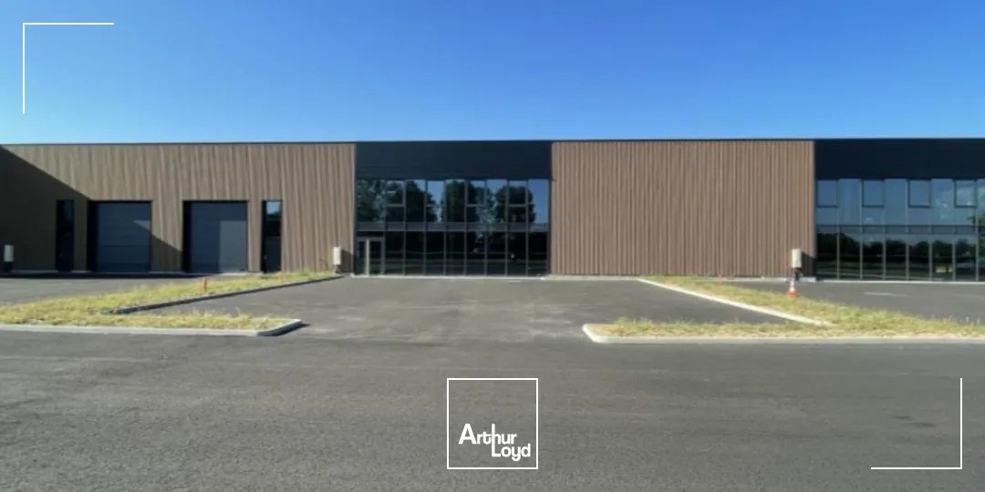 Locaux d'activité & Entrepôts - Location - AMBERIEUX - 69480 - 356-3200 - 7594839