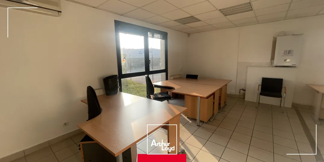 Bureaux avec stockage à louer à SAINT ROMAIN DE POPEY