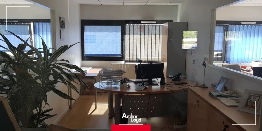 Bureaux à vendre à investisseur proche du Campus de Villefranche (69400)