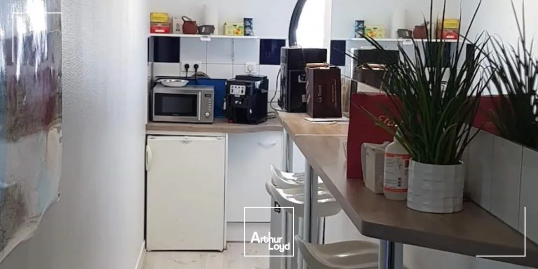 Bureaux à vendre à investisseur proche du Campus de Villefranche (69400)