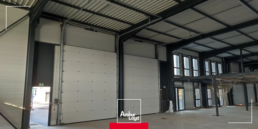 Locaux d'activité à vendre à Mionnay (01390), à partir de 165 m2, proximité A46 et route de Lyon