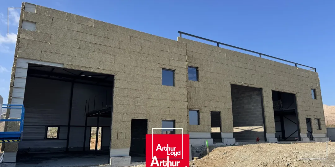 Locaux d'activité & Entrepôts - Vente - SAINT ETIENNE LA VARENNE - 69460 - 137-300 - 7595030