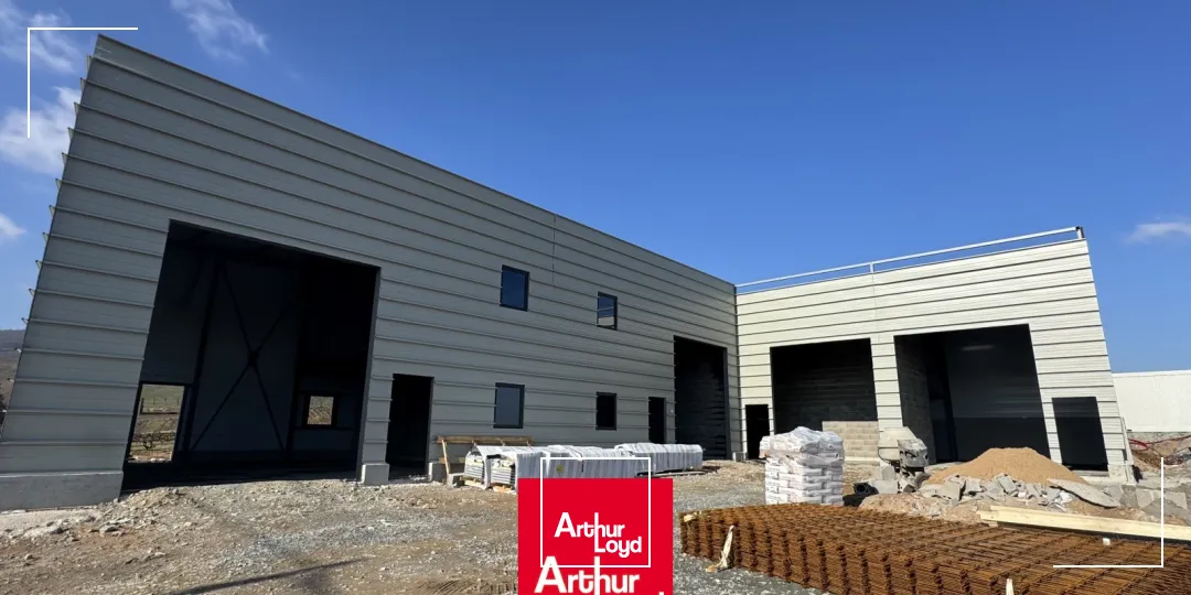 Locaux d'activité & Entrepôts - Vente - SAINT ETIENNE LA VARENNE - 69460 - 137-300 - 7595029