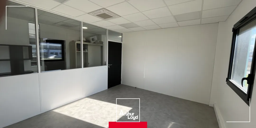 A louer - LOCAL D'ACTIVITE a378 m2 - GENAY