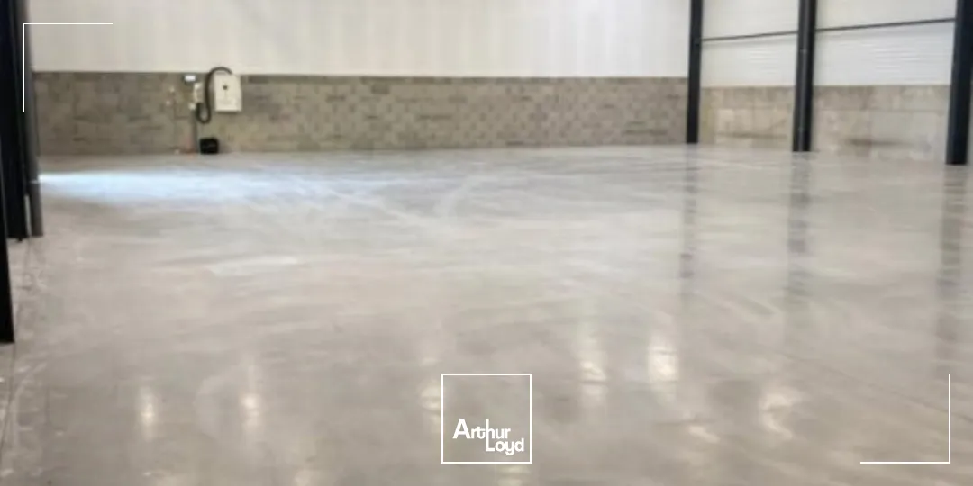 Local d'activité neuf, à vendre sur la commune de Frans, au sein d'un parc d'activité dynamique.