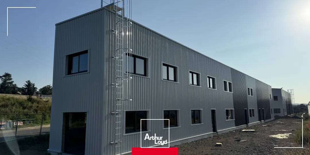 Locaux d'activité & Entrepôts - Vente - VINDRY SUR TURDINE - 69490 - 185-185 - 7595162