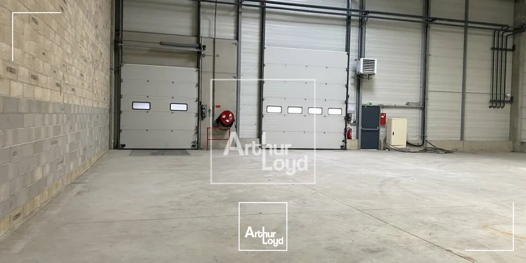 CELLULE LOGISTIQUE A LOUER LIEUSAINT