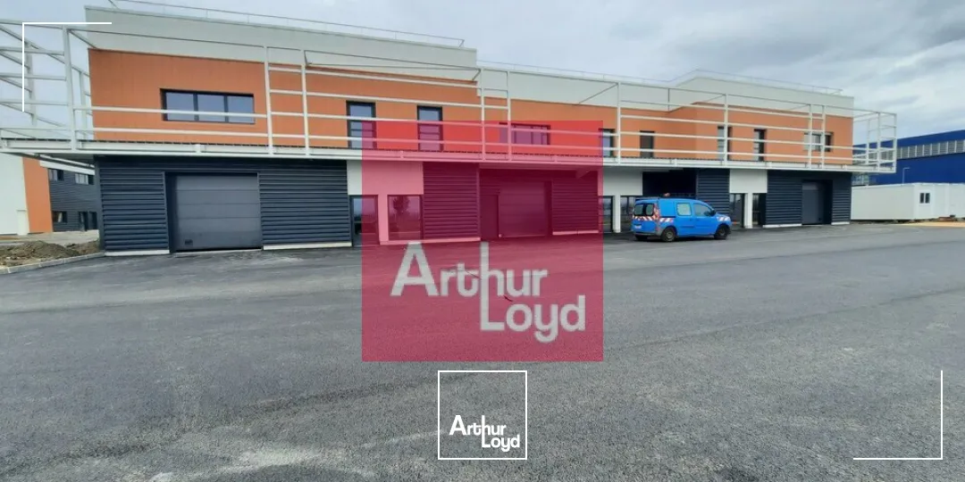 CLERMONT-FERRAND ZONE DES GRAVANCHES A LOUER LOCAL ACTIVITE 325 M² - PROGRAMME NEUF - 