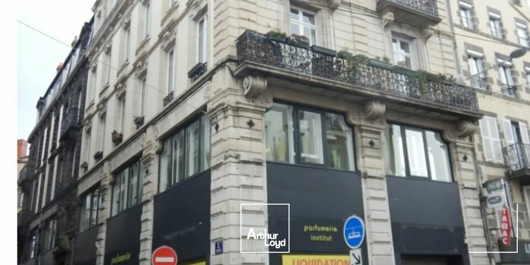 LOCAL COMMERCIAL CLERMONT CENTRE VILLE 149 M² A LOUER