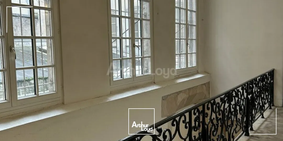 BUREAUX à LOUER de 154 m²