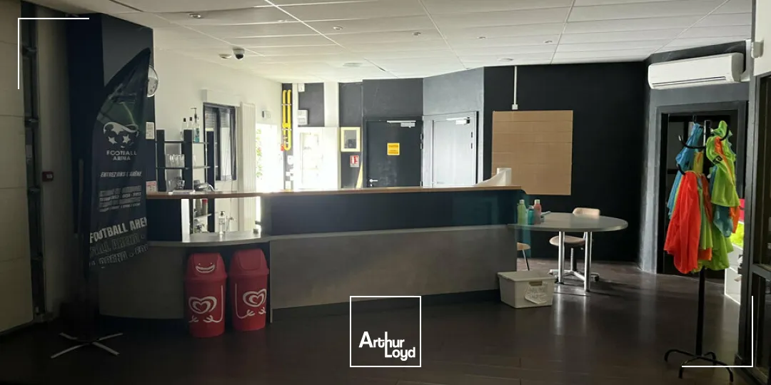 LOCAL D'ACTIVITE - ENTREPOT à VENDRE de 1250 m²