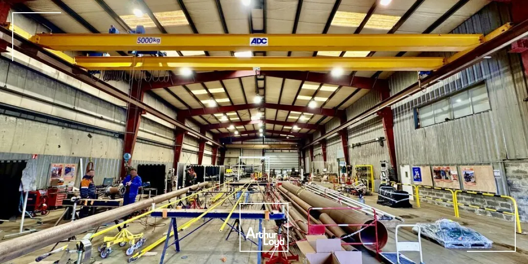 GONFREVILLE L'ORCHER - LOCAUX D'ACTIVITÉS 1405 M2