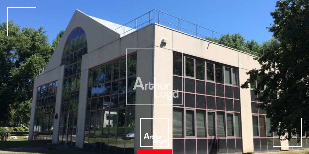 A LOUER BUREAUX EYBENS PARC ARBORE PROCHE TRAM ET COMMODITES