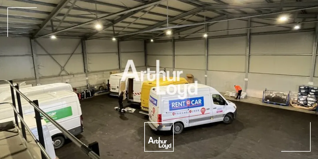 Locaux mixtes 600 m² - La Roquette sur Siagne