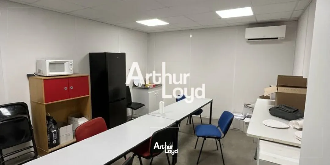 Locaux mixtes 600 m² - La Roquette sur Siagne