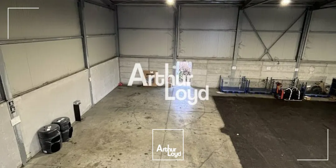 Locaux mixtes 600 m² - La Roquette sur Siagne