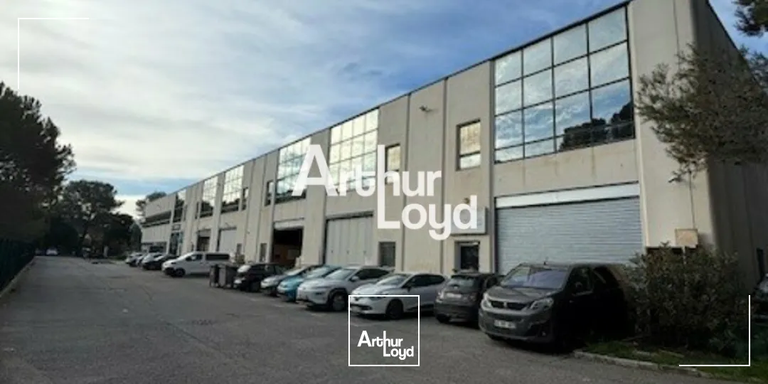 Entrepôt 2&nbsp;600 m² - Vallauris