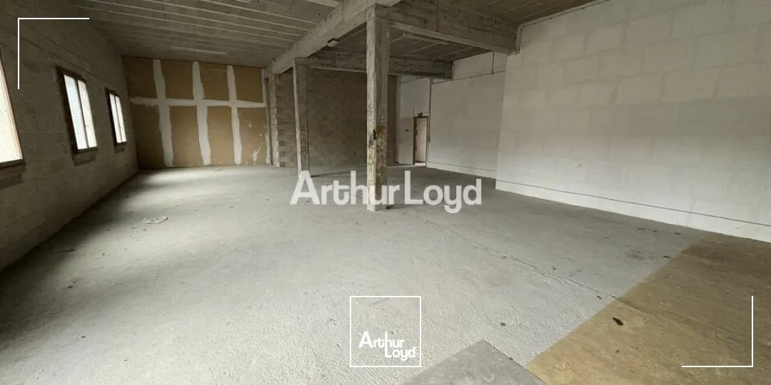 Locaux commerciaux 1203 m2 Centre Ville