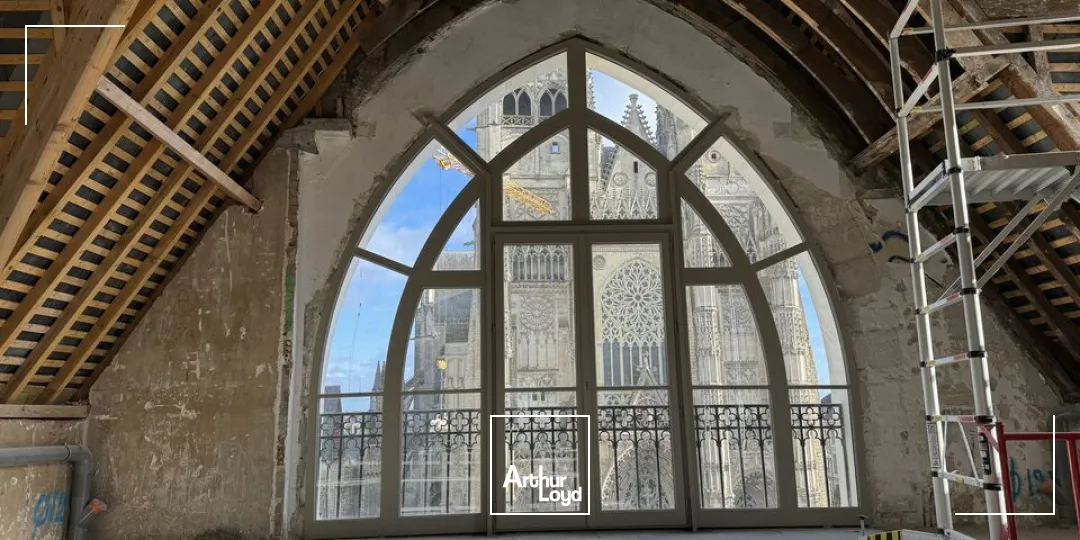 TOURS CENTRE BUREAUX ET COMMERCES RÉHABILITÉS A LOUER 