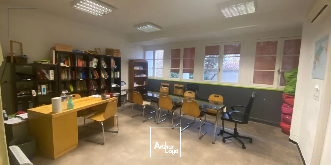 BUREAUX A LOUER 157m² PROCHE GARE SALON DE PROVENCE