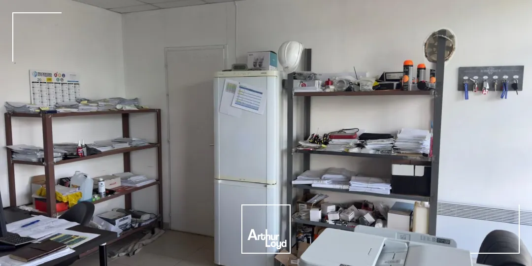 Local d’activités en location à Saint-Brevin-les-Pins avec stockage extérieur